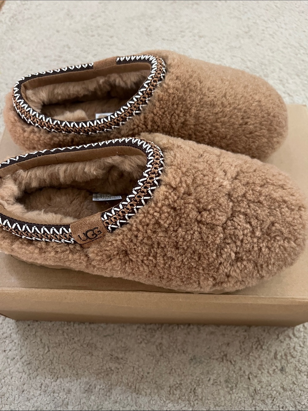 UGG women’s Tasman Maxi Curly Chestnut slippers
